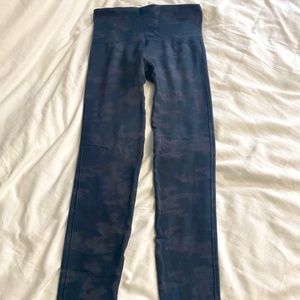 SPANX Camo leggings size S